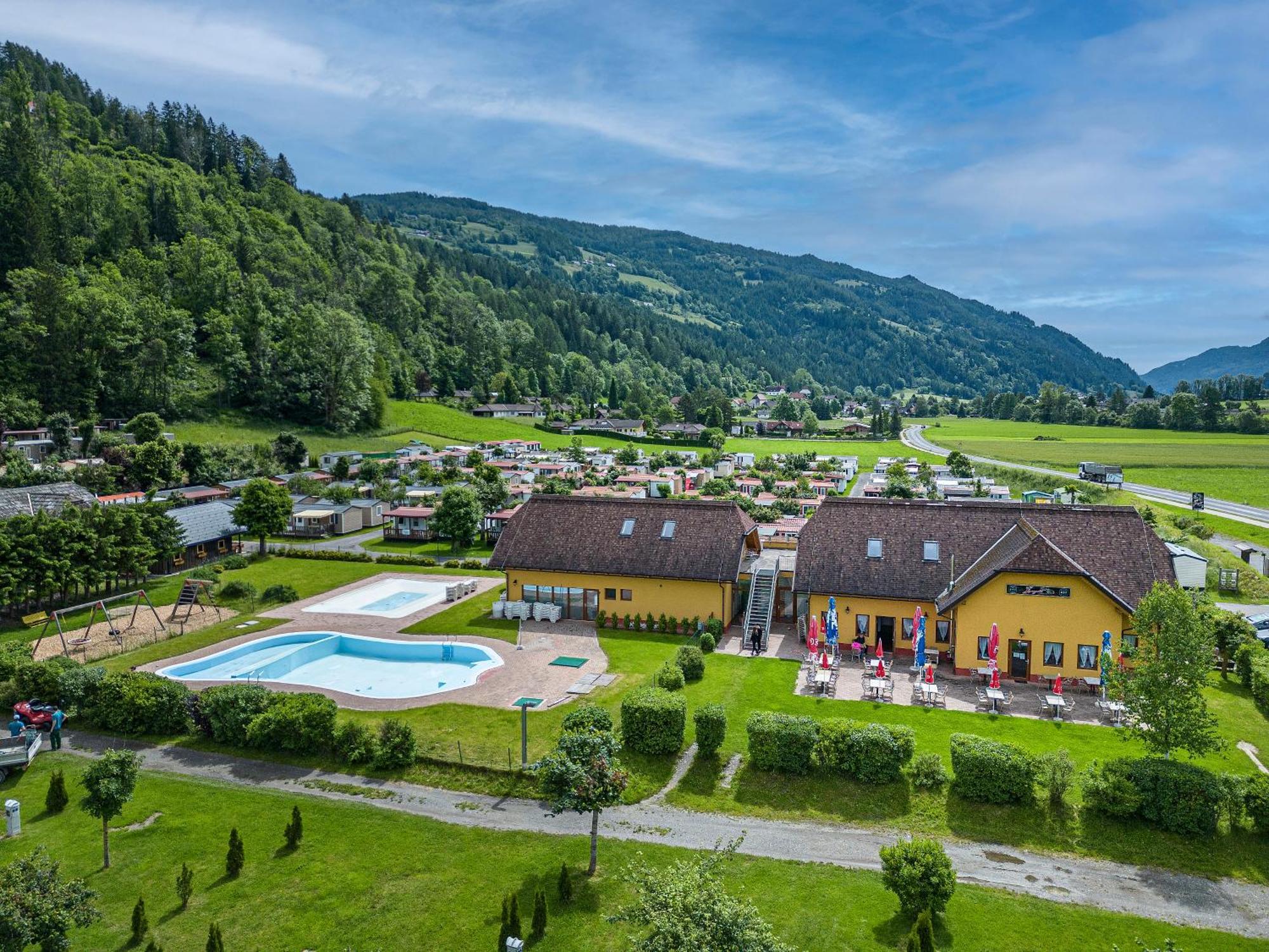 Albatross Mobile Homes On Camping Bella Austria Sankt Peter am Kammersberg Exterior photo