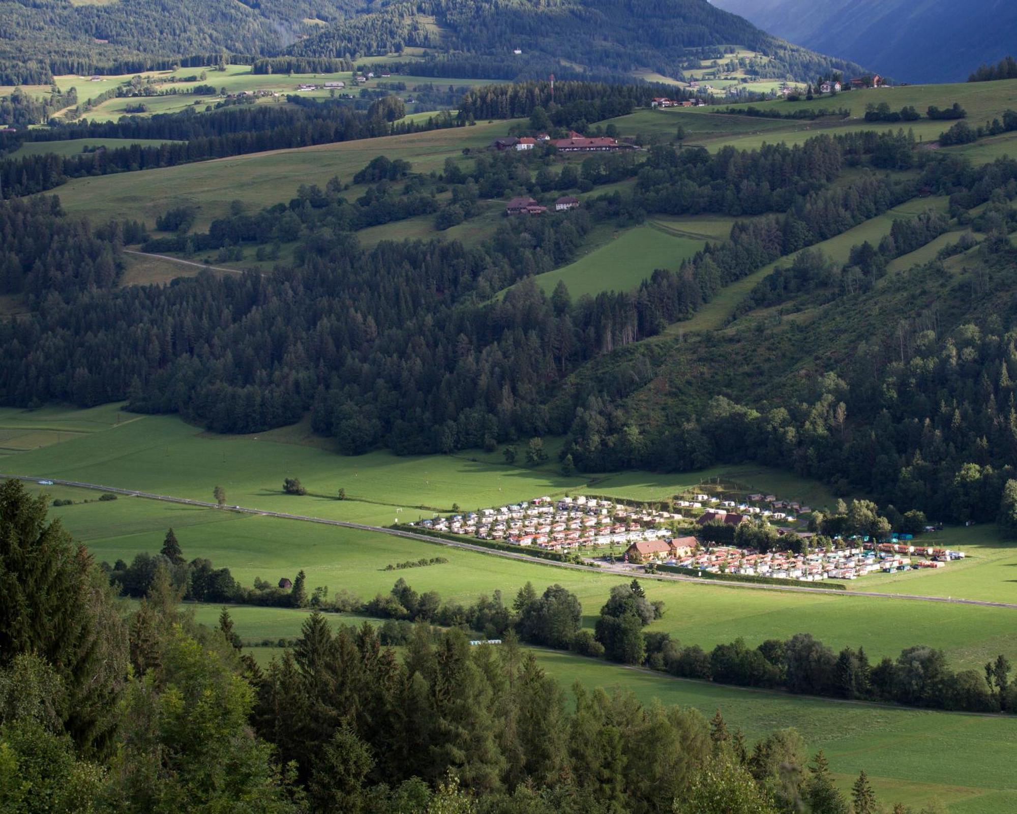 Albatross Mobile Homes On Camping Bella Austria Sankt Peter am Kammersberg Exterior photo