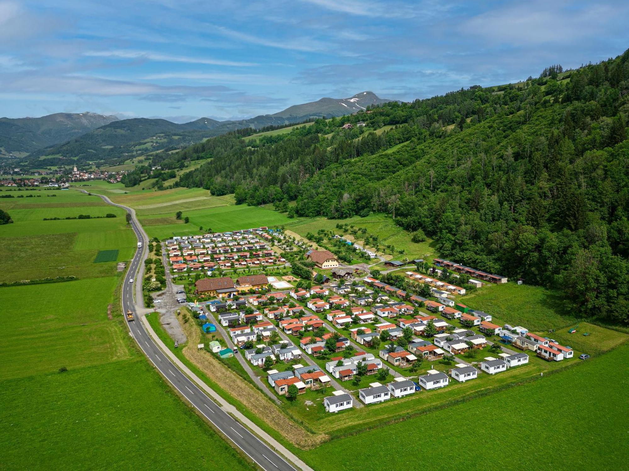 Albatross Mobile Homes On Camping Bella Austria Sankt Peter am Kammersberg Exterior photo